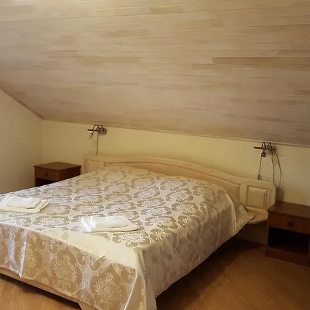 Uosis Проживание в семье *