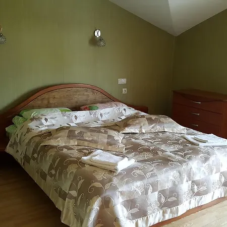 Проживание в семье Uosis