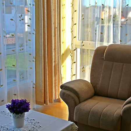 Uosis Проживание в семье *