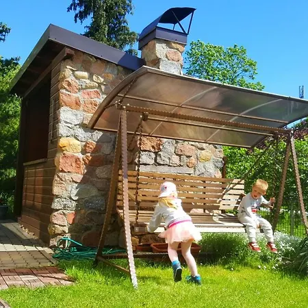 Проживание в семье Uosis