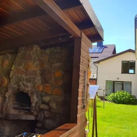 Проживание в семье Uosis