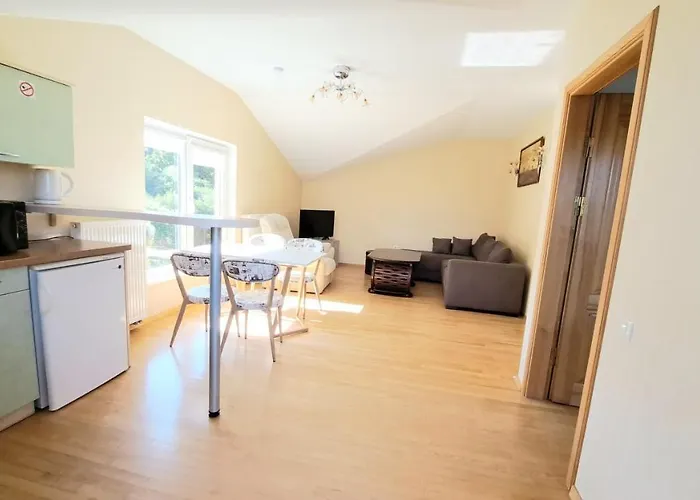 Uosis Homestay szállás *